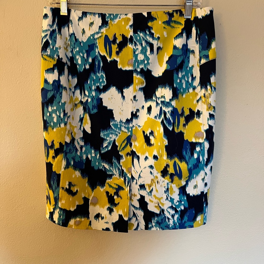 Blue/yellow floral print pencilmskirt